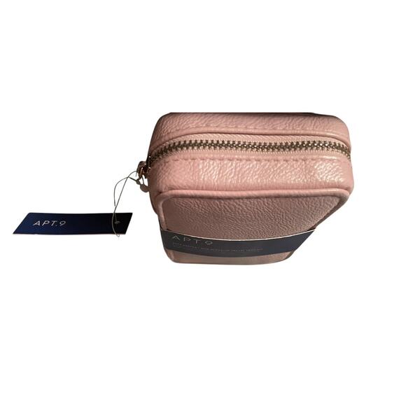 Travel Tech Kit  RFID-Blocking  Apt. 9 Safe Keeper Wallet with Ear Buds-Pink NIP - Picture 4 of 14